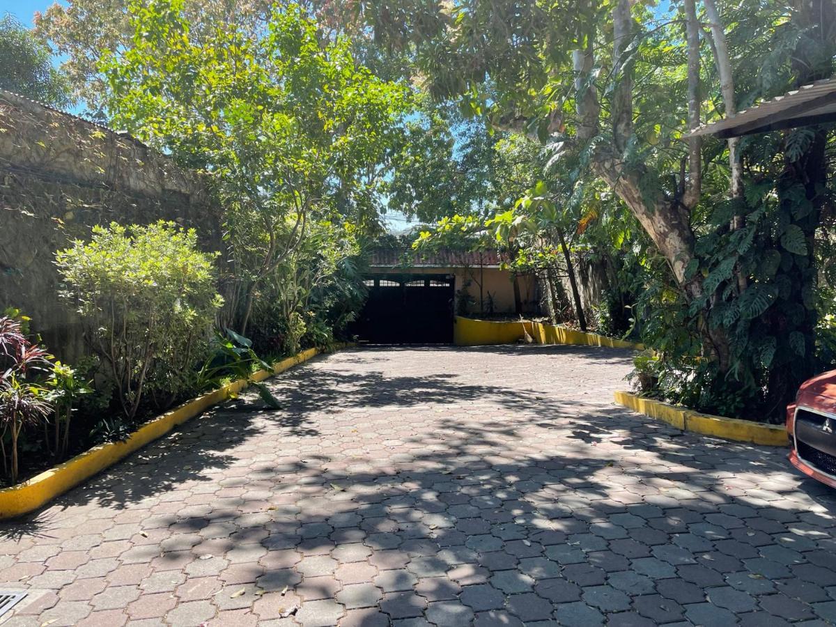 Villa Las Flores San Salvador Ngoại thất bức ảnh